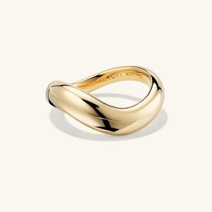 Mejuri Dome Figure Ring